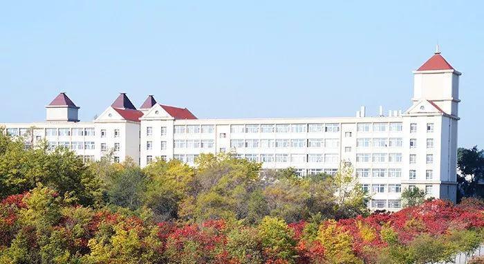 辽宁何氏医学院