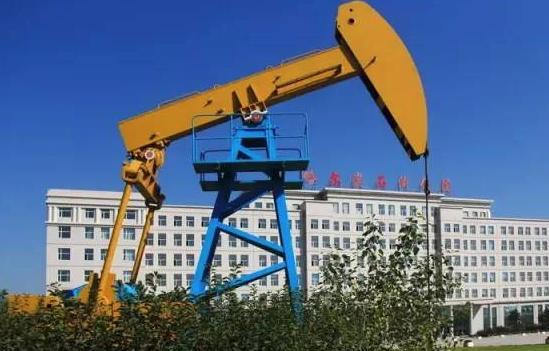 哈尔滨石油学院