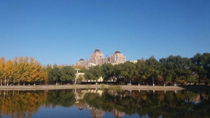 哈尔滨广厦学院