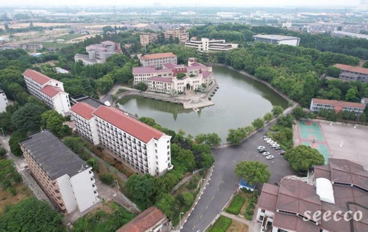 南京财经大学红山学院