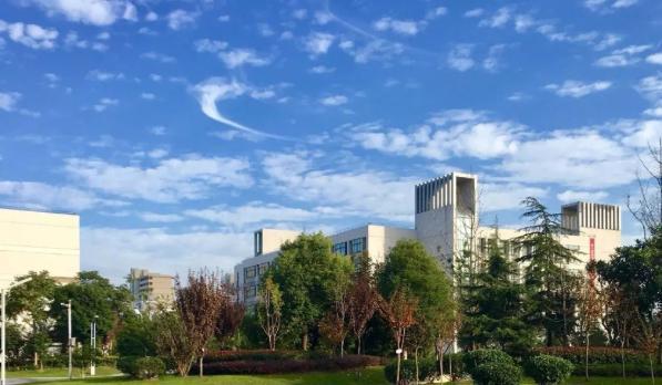 江苏商贸职业学院