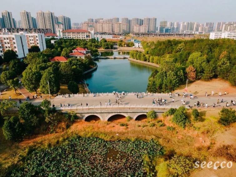南昌应用技术师范学院