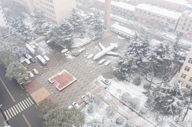 平顶山工业职业技术学院