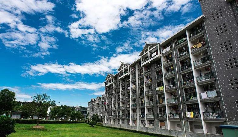 吉首大学张家界学院