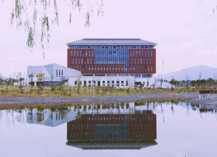 长沙卫生职业学院