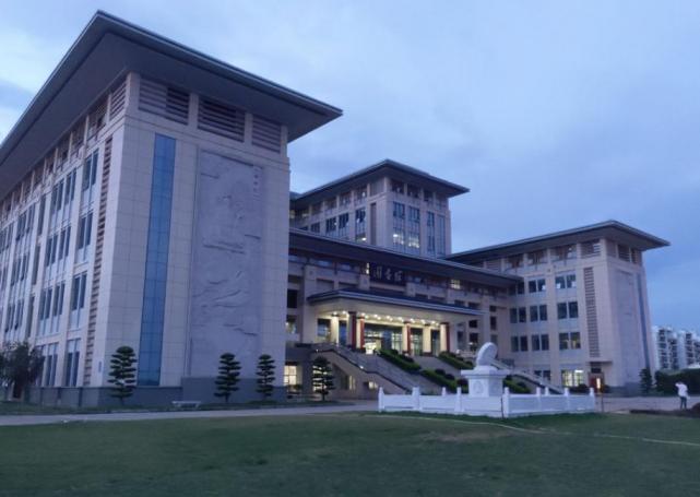 广西中医药大学