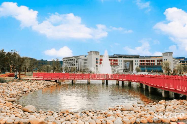 四川工业科技学院